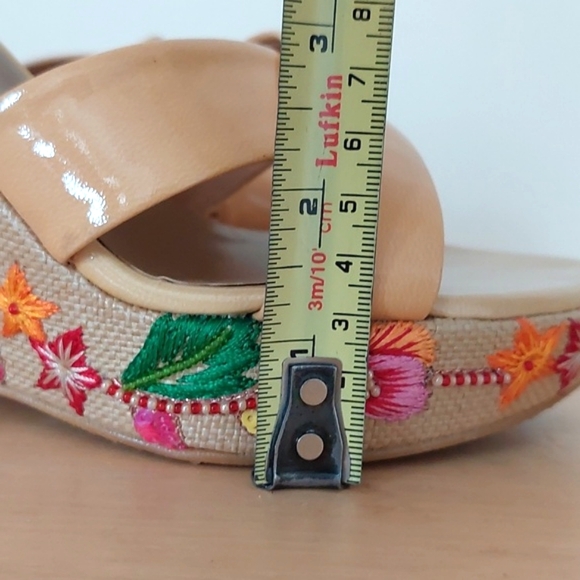 Stuart weitzman floral embroidery wedge sandals - Picture 11 of 12